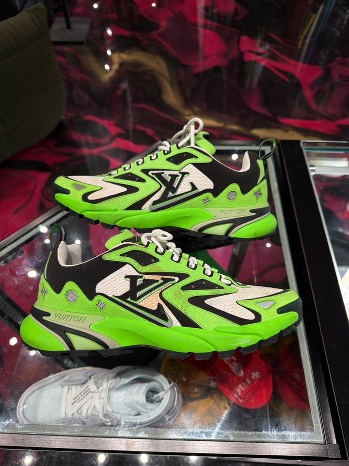 Louis Vuitton Runner Tatic Green Pre-Owned