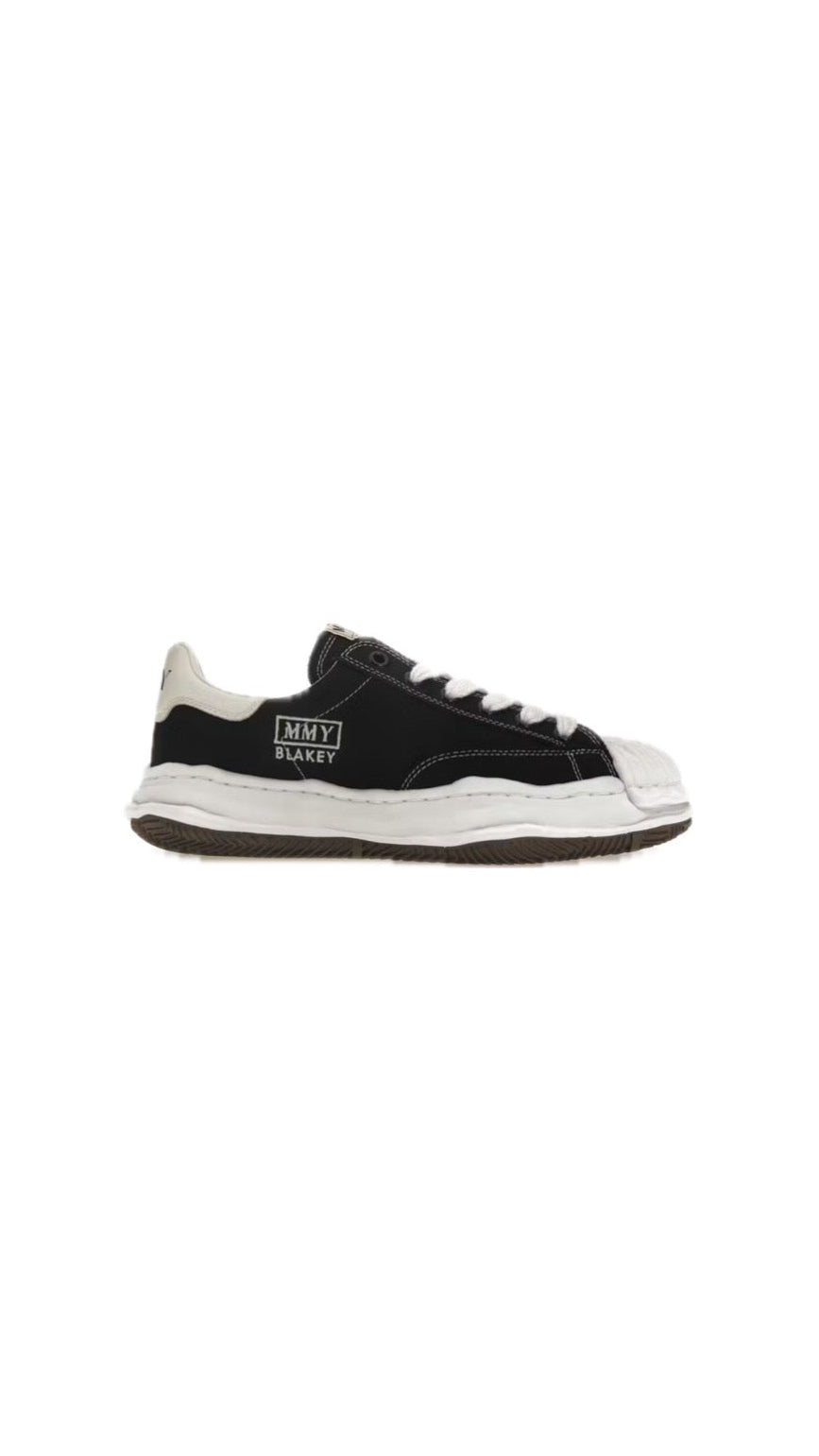 Maison Mihara Eggshell Toe Shoes
