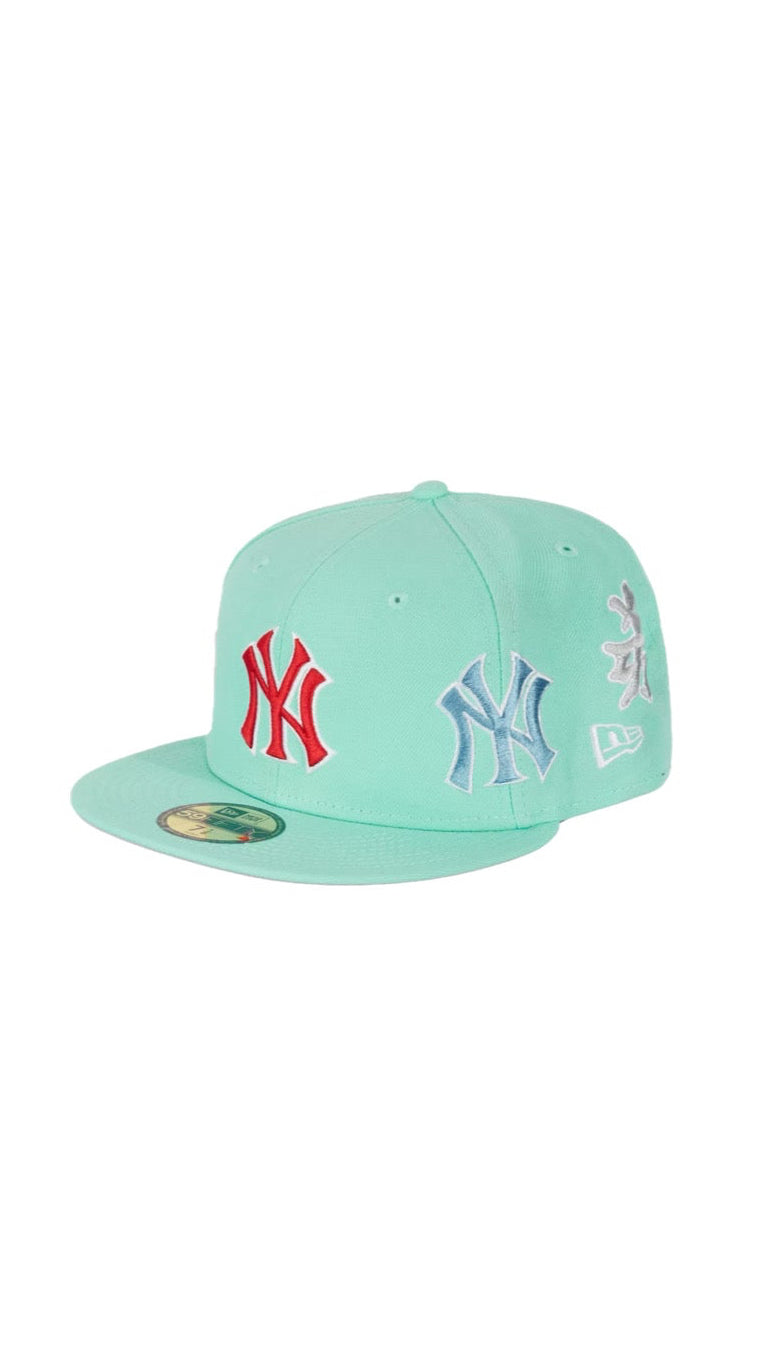 Supreme New York Yankees Kanji New Era Fitted Hat