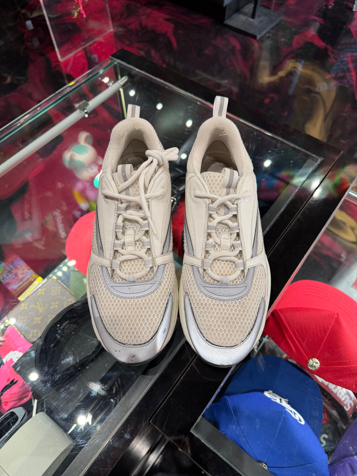 Dior B22 ‘White Silver’ Pre-Owned No Box